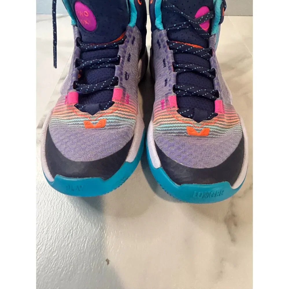 New Balance TWO WXY V2 Girls Size 4 Basketball Shoes Blue Purple Rainbow